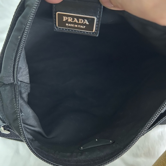 AUTHENTIC PRADA Messenger Small Tessuto 98pr46 Black Nylon Cross Body Bag - Picture 5 of 7
